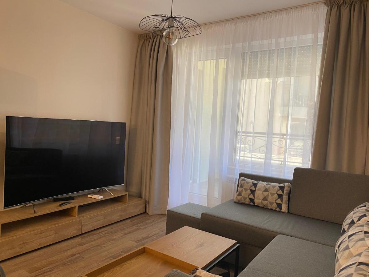 Arletti Luxury Apartment Ruse Bagian luar foto